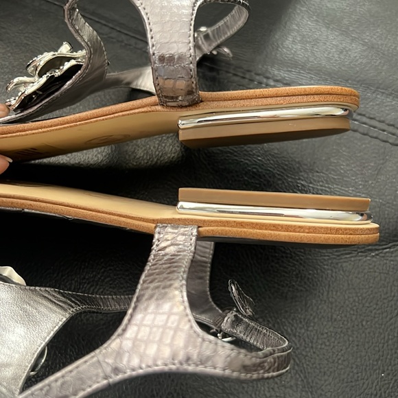 MICHAEL Michael Kors Lucia Crystal Embellished Leather Thong Sandals - Picture 9 of 11